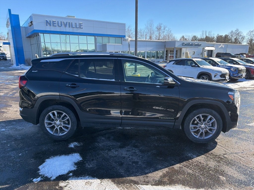 2022 GMC Terrain SLT