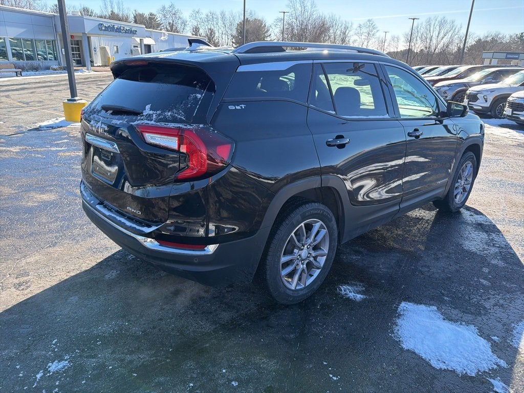 2022 GMC Terrain SLT