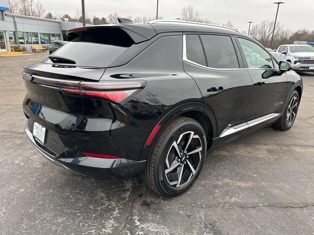 2025 Chevrolet Equinox EV LT