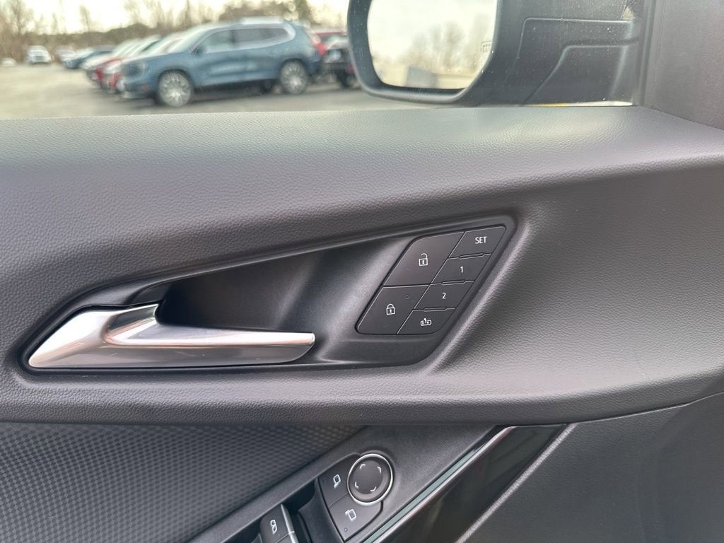 2025 Chevrolet Equinox RS
