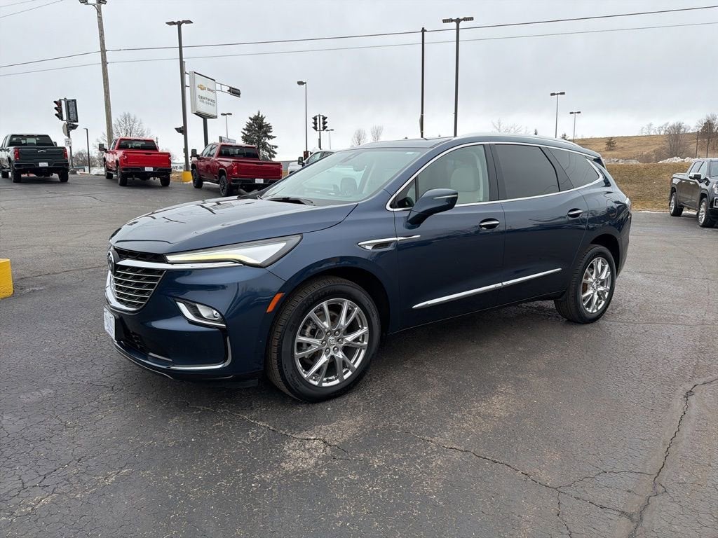 2023 Buick Enclave Essence